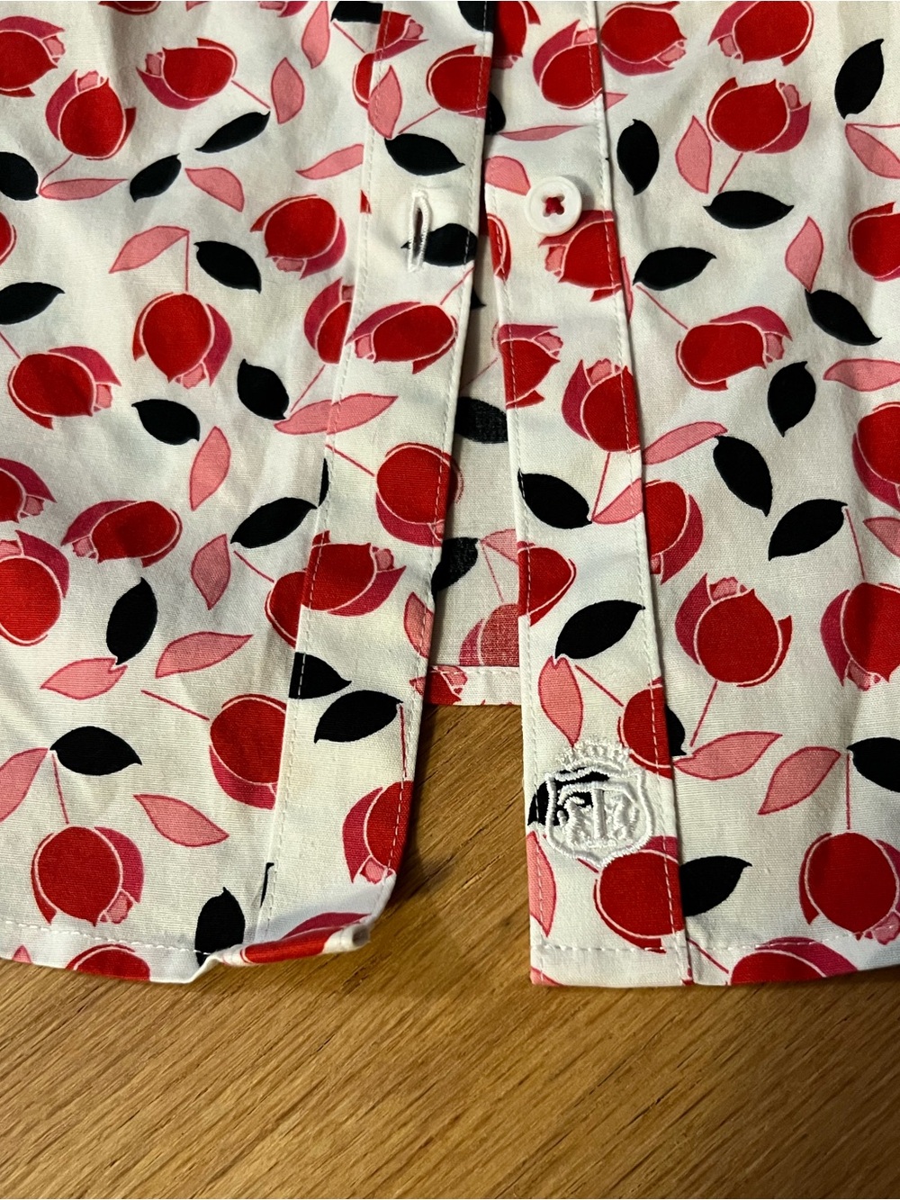 Talbots Pink and Red Tulip Floral Sleeveless Stretch Cotton Button-Up Shirt - Picture 3 of 6